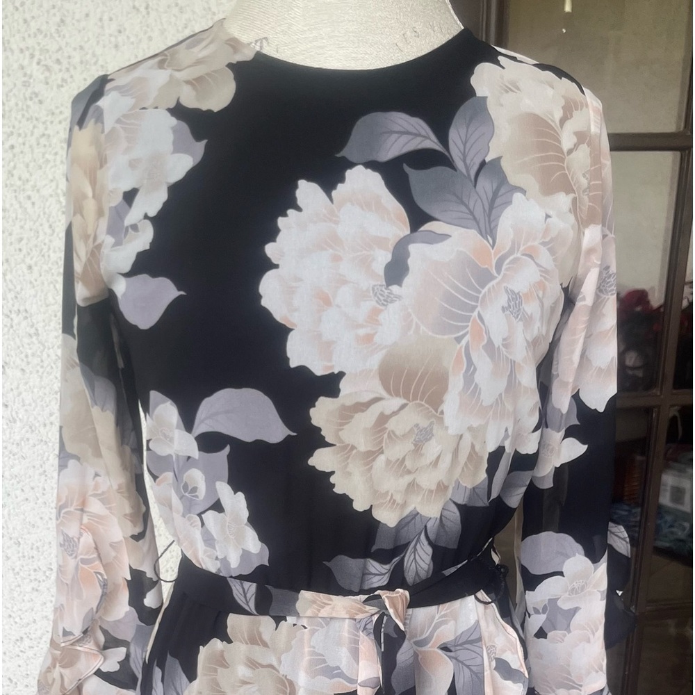 Calvin Klain floral dress black and tan color